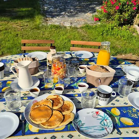 Alojamento de Acomodação e Pequeno-almoço L'oree Du Bois Gaubau