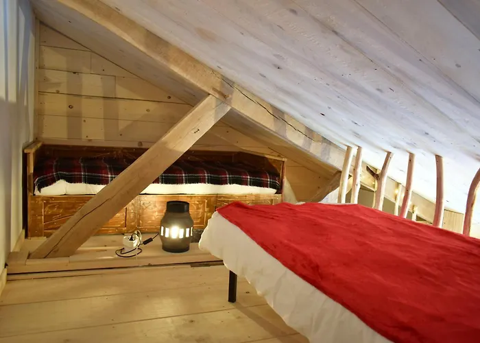 فندق مبيت وإفطار L'oree Du Bois Gaubau Saint-Georges-sur-Layon